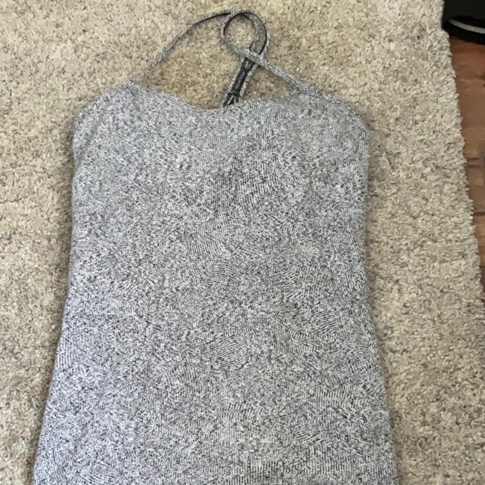 Lululemon tank. Great condition
